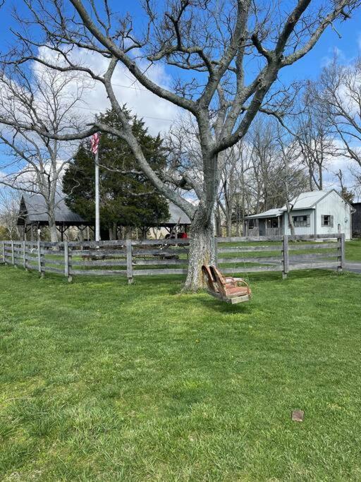 Bourbon Trail Cabin On The Farm Lawrenceburg Exterior foto